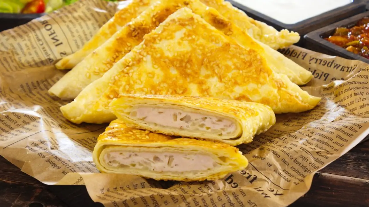Треугольники из лаваша с мясной начинкой - рецепт с фото