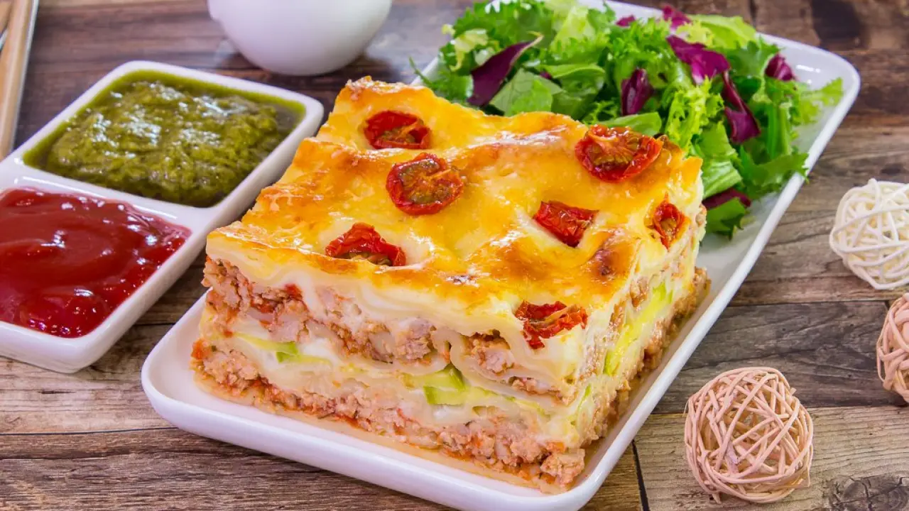 Кабачковая лазанья с мясным фаршем - рецепт с фото