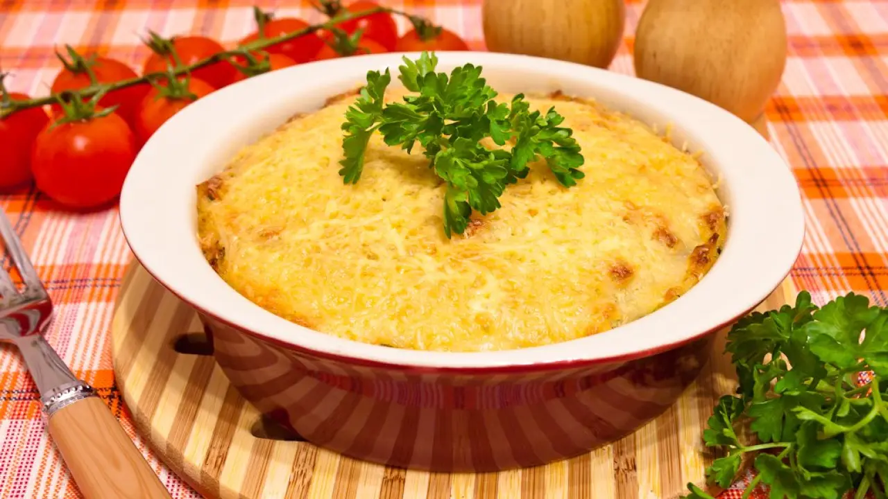 Картофельная запеканка с грибами и куриным филе - рецепт с фото