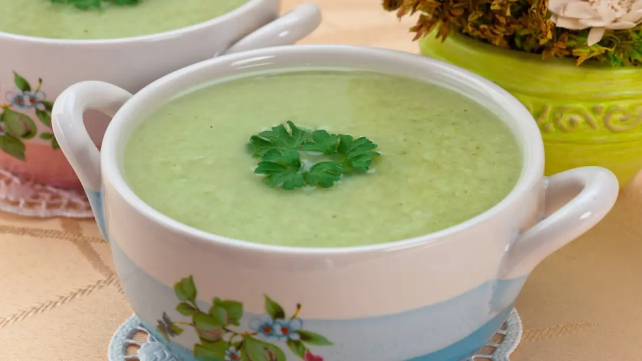 Куриный суп-пюре с брокколи - рецепт с фото